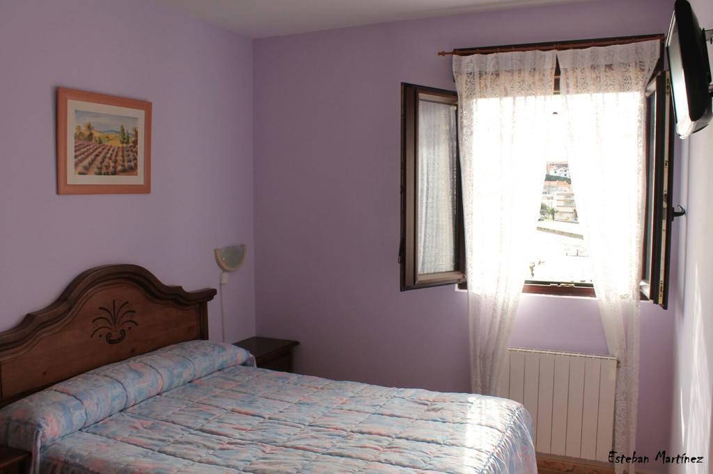 Pension Vega De Pas Comillas Exteriér fotografie