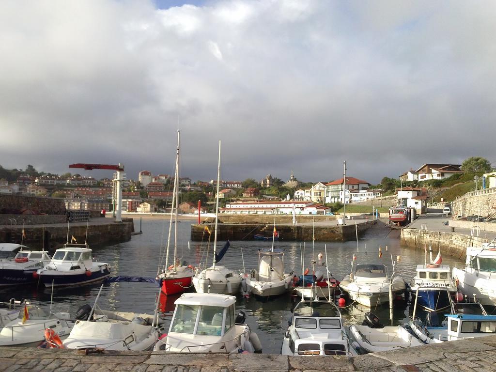 Pension Vega De Pas Comillas Exteriér fotografie
